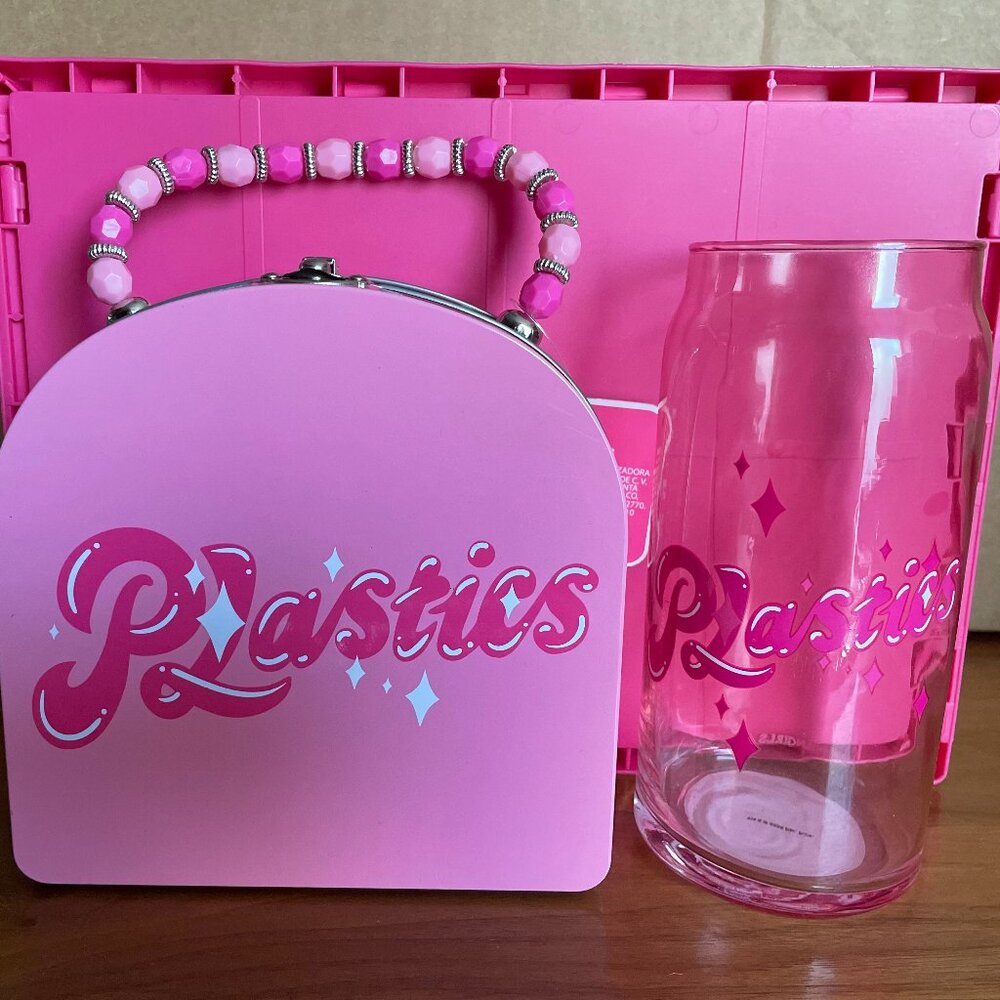 MEAN GIRLS "Plastics" LUNCH BOX & CUP